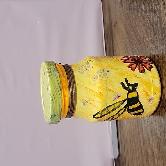 Handcrafted Bee Jar Tea Light Candle Holder - Amber Glow - Picture 4 of 6